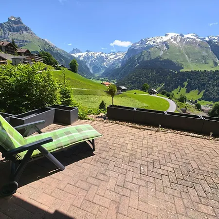 Moderne Mit Sonniger Terrasse, Blick Auf Berge Und Engelbergertal Lägenhet *